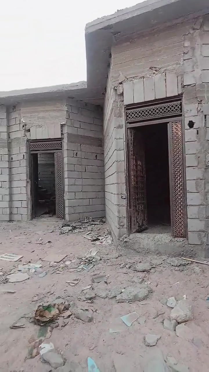 صباح الخير 
بيت البيع هيكل          بحي الأندلس بلزبير 
مسكوف وكامل 
يحتوي على ثلث غرف نوم 

صاله مطبخ ديوان طول 10متر
مساحه 280متر مربع 
صحيات كراج 

سعر 32مليون وبيه مجال 
تصل ***********

