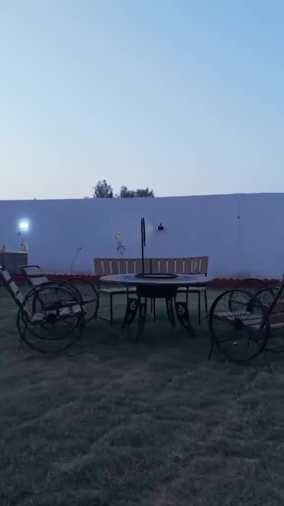 تتوفر مزرعه بابو غريب مسوين بيها عرض للمناسبات اي مناسبه وي نصب الكوشه والكراسي بسعر مليون ونص.. واتساب ***********
