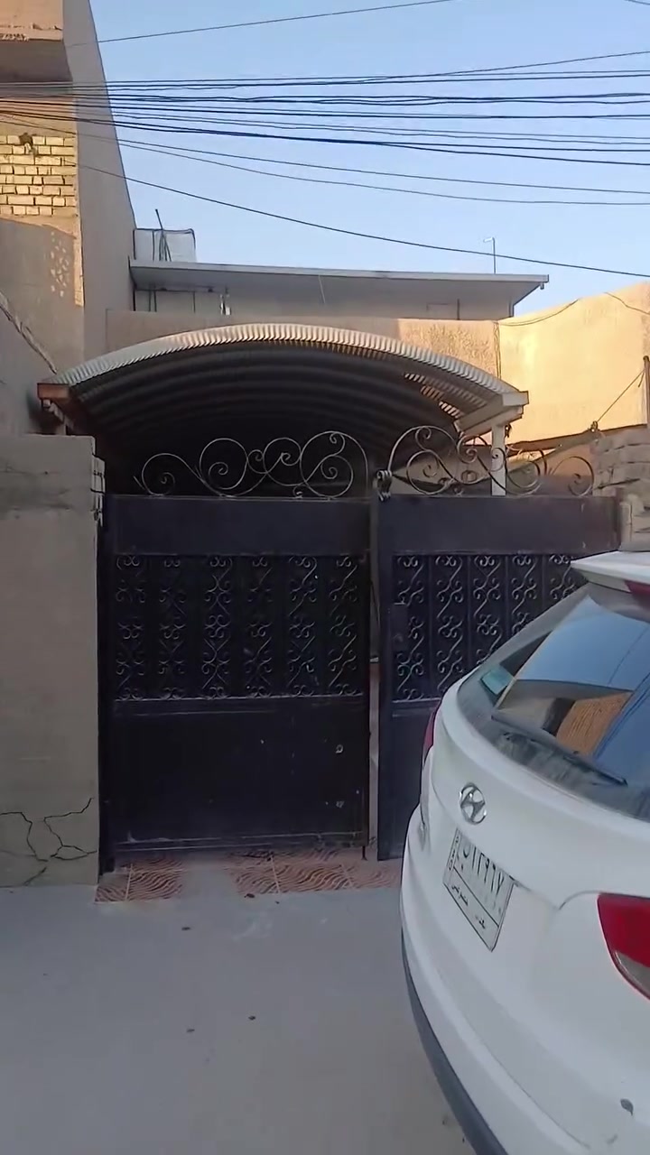دار للبيع طابو صرف بسعر قطعة ارض طابق واحد
المساحة ٢٠٠م
الواجهه ١٠م
النزال ٢٠م
يحتوي على مدخلين + استقبال + غرف نوم عدد/٢ + مطبخ + منور عدد/٢ + صحيات عدد/٢
البيت يحتوي على اجازة بناء واظافه وترميم
العنوان
الدورة - شرطة حاتم السعدون
للاستفسار الاتصال على الرقم  ***********
