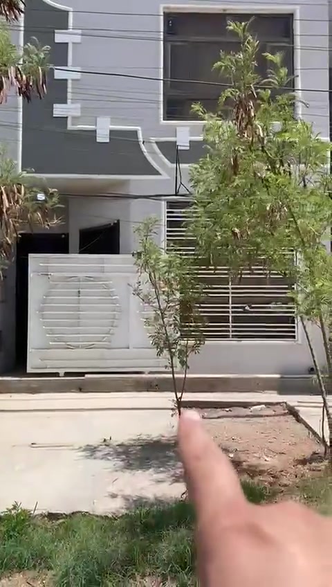 للايجار في منطقه حي الخظراء شارع البصره ٥٥متر يتكون من صاله ومطبخ وخدمات و٢غرف نوم
سعر الايجار ٨٠٠الف وبيه مجال بسيط
مكتب العيش الرغيد للعقار
*********** متوفر وتساب

