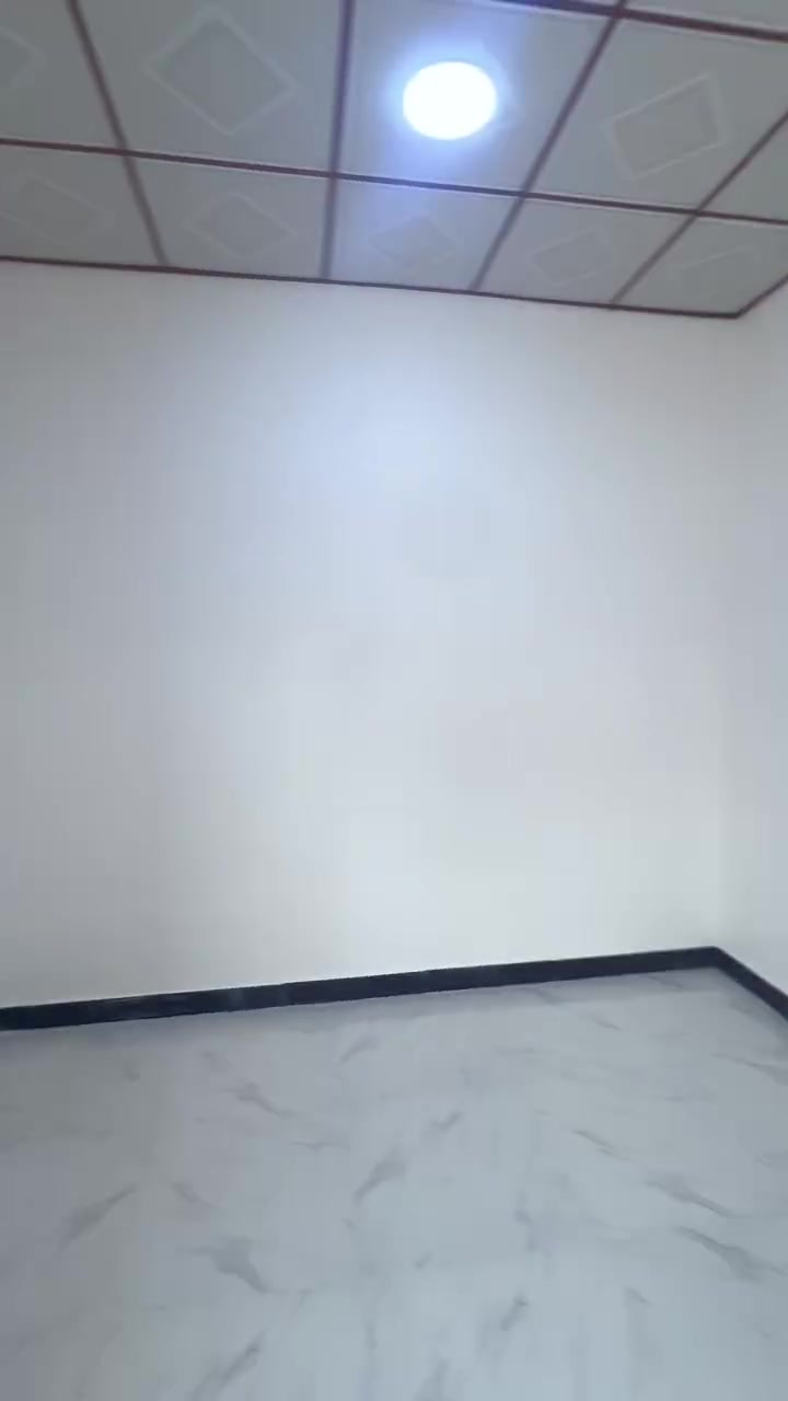 🏡 بيت للاجار - البصرة 🏡
**المساحة**: 100 متر سندويج
**الموقع**: البصرة - الجزيرة - باب الهوى - شارع باب الحارة
**التقسيم**: ديوانية + غرفتين + مطبخ + صحيات
**الحالة**: البيت نظيف وجاهز للسكن
لايجار 250 قفل غير عموله المكتب
لاستفسار ***********
