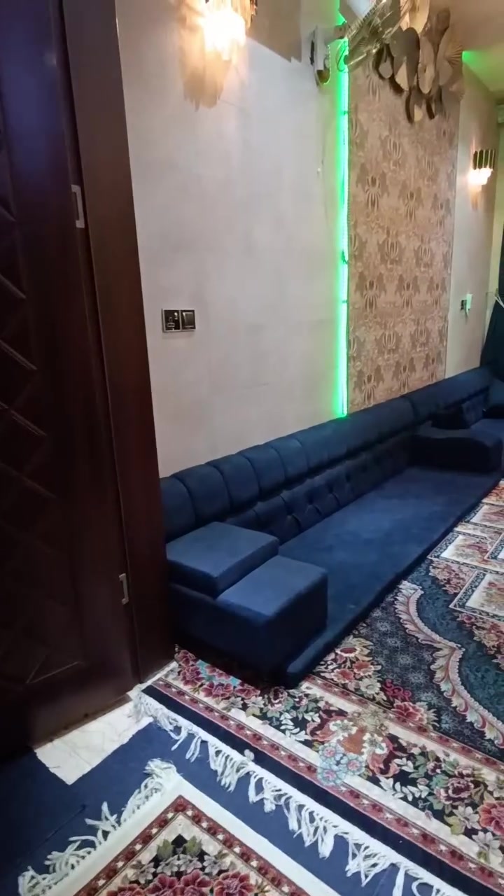 كاونتر ٧ متر طابقين جاهز مع محتوياته كلفني5 ملايين ابيع ب 3
جلسه تسكام 20 متر كلفتني مليون و750 الف ابيع فقط ب مليون 
***********  اذا تاخذهن ثنينهن شلعه وحده اطيك هديه حاكيه وجرص مال باب ام الكامره والتسجيل سعرها 500 اطيها بلاش
