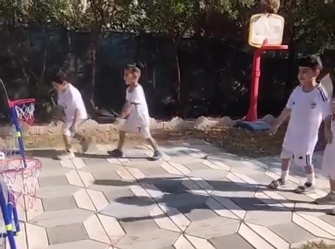 🤸‍♀️💖 أبطال روضة الأمل 💖🤸‍♂️
ضحكة وفرحة وحركة ونشاط ويه أحلى أطفالنا الحلوين 🥰🌈

نتعلم ونلعب ونكبر سوه، وكل يوم ويانا أحلى من الثاني! 🎉❤️

روضة الأمل.. طفولة مليانة حب وفرح 🌸
