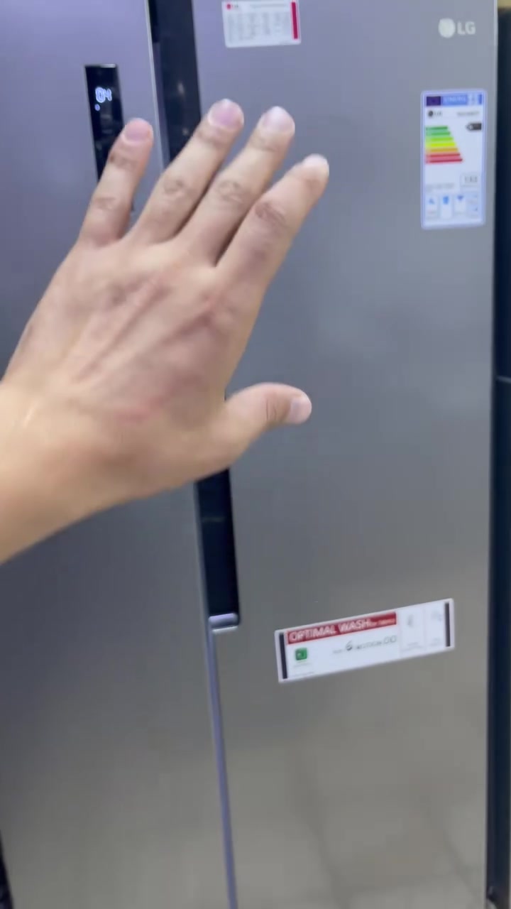 ثلاجه+مجميده نيظف LGشغل بشرط شغل او فحص او ضمان تاخذ اي عيب ما بي اي انفيتر قتصادي اي ستفسر عل***********
