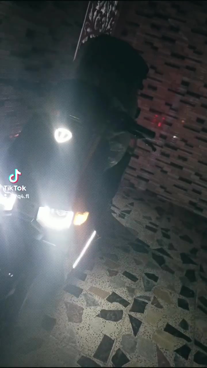 دراجه شحن وحش الكون ريان اللبيع  دراجه نضيفه سعر 800بيه مجال الشراي. رقم التلفون *********** العنوان جنينه شارع التجاري
