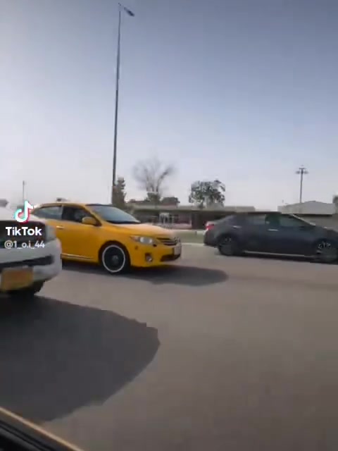 كورلا موديل 9محدثه 13مابيه ولا قطعه فقط  تصفيات رقم كركوك غاز+ بانزين بطاقه بيه سنويه لحد 28 سعره 118وبيه مجال اتصال وتدلل ***********
