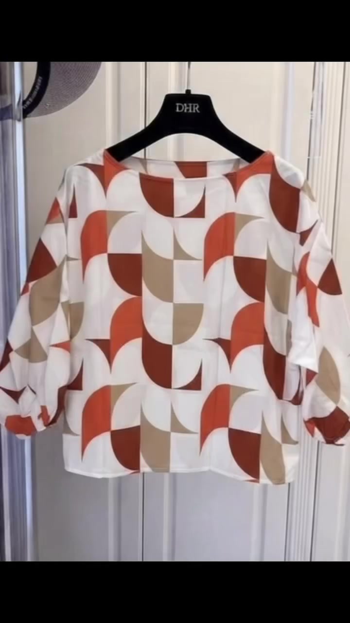 تدورين على قميص أنيق وسهل التنسيق ويضيف لمسة حلوة لإطلالتج؟ 👚✨
اختاري ستايلچ من Best Clothes – بيست كلوذس 🛍️💕

👚 قميص نسائي أنيق
💰 السعر: 13,000 دينار فقط!

🚚 التوصيل لجميع محافظات العراق: 5,000 د.ع
📍 داخل دهوك: 3,000 د.ع

📩 للطلب والاستفسار:
📞 ***********

✨ لا تفوتين الفرصة… اختاري قميصچ وخلي أناقتچ تحچي عنچ! 🤍👑

#BestClothes #بيست_كلودس #ملابس_نسائية #قمصان_نسائية #قميص_نسائي #ملابس_بنات #ازياء_نسائية #ستايل_نسائي #موضة #أناقة #تسوق_اونلاين #تسوق_العراق #متاجر_العراق #دهوك #العراق #بغداد #اربيل #موصل #سليمانية #كركوك #انستغرام_العراق #ريلز_العراق #تيك_توك_العراق
