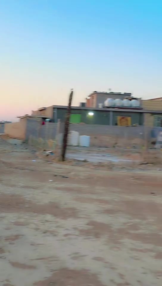 سلام عليكم
عندي 800متر البيع بل دوانتم مقابيل الئ 400 شارع بيت حسن باتول قريبه على ساحت التشابيه كافت الخدمات‏‪  ***********
