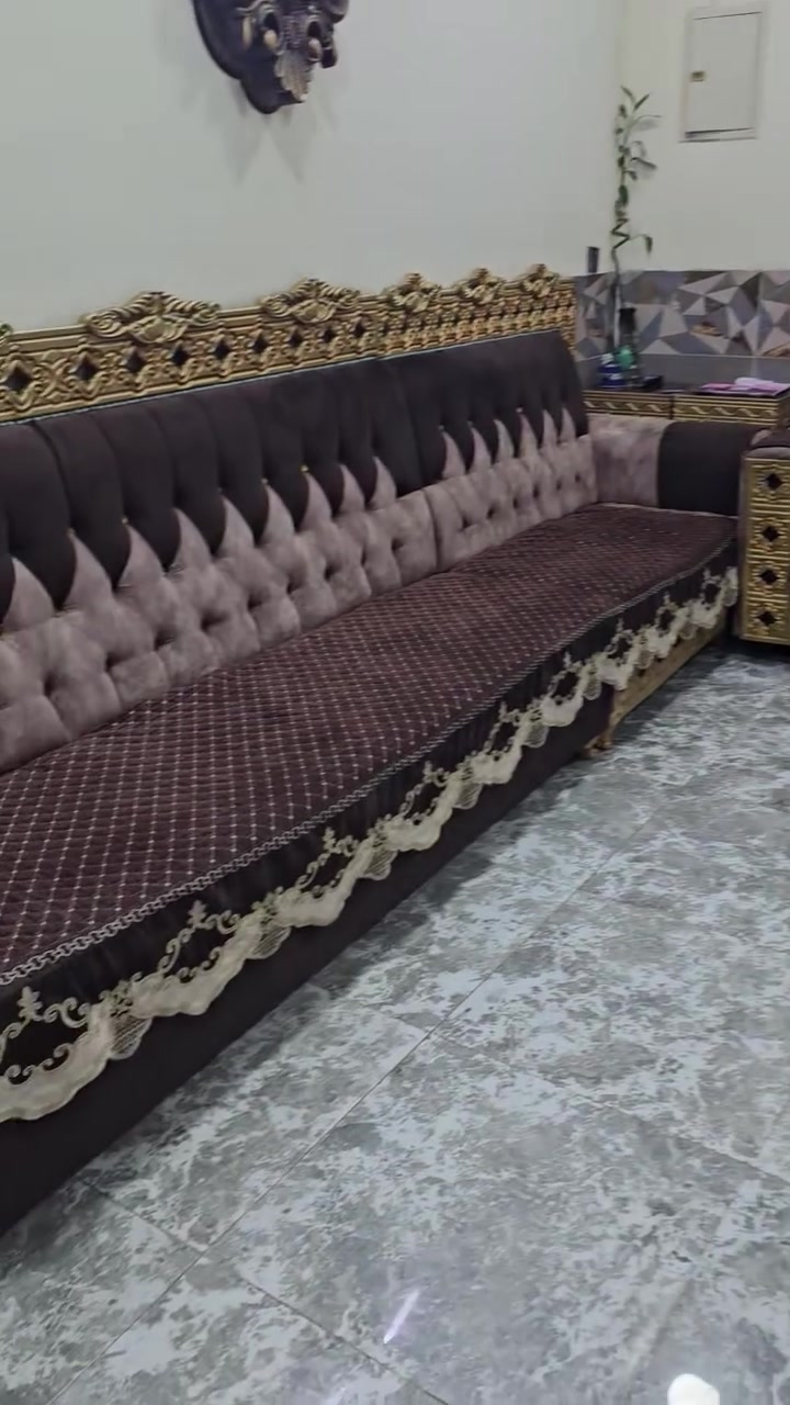 تخم البيع العنوان اسويب قرب معمل ثلج رقم ***********
