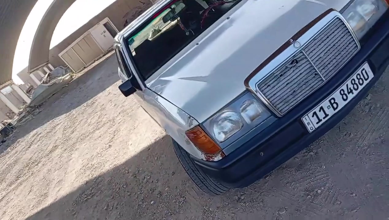 سلام عليكم مارسدس دب البيع رقم بغداد نكليزي بسمي تحويل ثاني يوم العنوان ذي قار قضاء النصر السعر 30 نتصل وبيك خير ودال ***********
