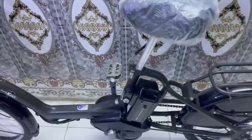 سلام عليكم عندي بايسكل شحن مساعد من شركه ياماها ياباني اصلي نضيف كلش مال حاويه بطاريه ليثيوم شغاله تمشيني خير من الله جاهز من كل نواحي مع ملحقاته سعر 350 وبي مجال مكان بغداد الامين ثانيه ***********
