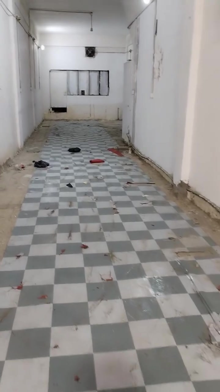 محل للبيع • حي اور • قرب حسينية المصطفى