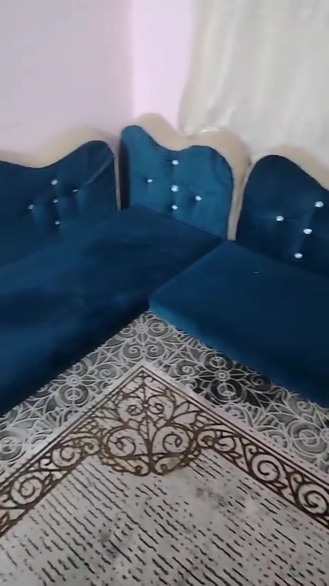 ديوان للبيع تصميم عراقي درجه اولى الطول 14 متر
زاويه تسكام عراقي اصلي للبيع / ***********
