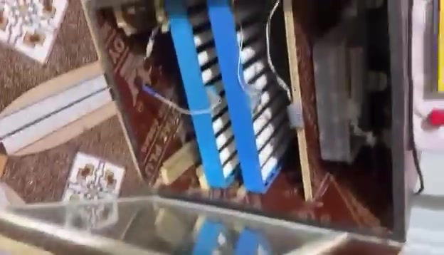 متاح فقاسه
سعه ٢٢٠بيضه
جهازLz الاصلي
نضام وجبات
عدد القلابات 3
