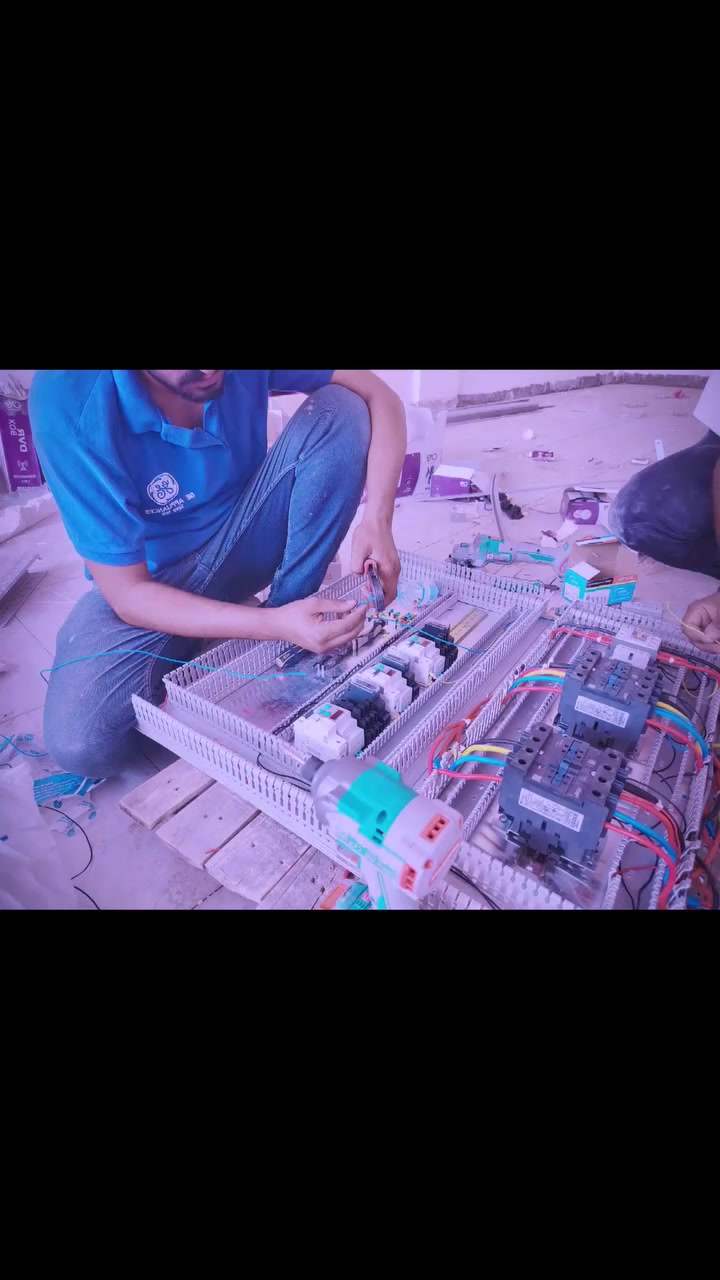 السلام عليكم ورحمة الله تعالى
بود ATS ثلاث مراحل بارد ❄🆒 بارد منفصل
تحياتي لكم جميعاً
مستعدون لعمل كافة بوردات ال ATS  
العمل 💪👷💪 علينا  وما عليك إله التنصيب 
***********
الكهربائي مصطفى سلمان
