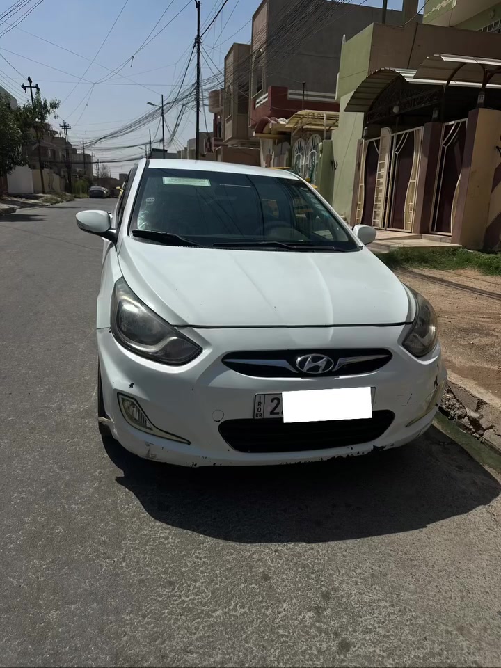 اكسنت 2012 للبيع
وارد كوري 
محرك حجم 16 
كير AT 
طخم جديد 
تبريد شغال 
سنوية رقم اربيل غير نافذ 
ضرر تبديل بوند وجمالغ وبعض ملاحظات 
سيارة استخدام شخصي 
الرقم *********** 
سعر 87 وبيها مجال
