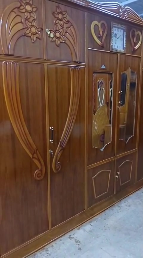 غرفه عراقيه فول نضافة مثل ما موضح بالصور كدامكم السعر 650 قفل قفل 🔒نقل وشد مجاني داخل النجف 
متوفر توصيل ديوانيه كربلاء حله بكروه بسيطه 
للحجز والاستفسار سكرين وتعال واتساب 
***********
