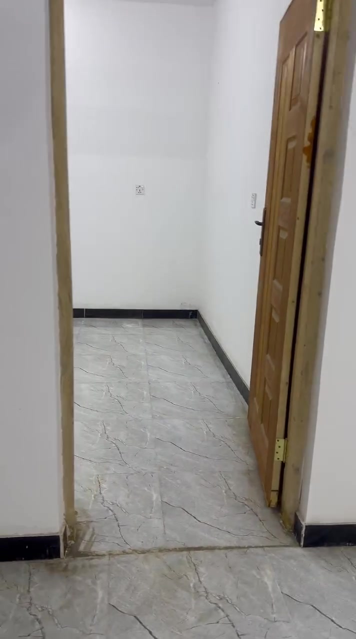 "سكن طلاب أو موظفين قريب على جامعه تراث/المامون/اشور شقه طابق اولا / تحتوي كل شقه على غرفتين وصاله نظامً تركي وصحيات بناء جديد حديث 
العنوان 📍 المنصور (الوشاش) قريبه على شارع مستشفى طفل
الاستفسار:
***********

‭

شقق زيرو ❤️
