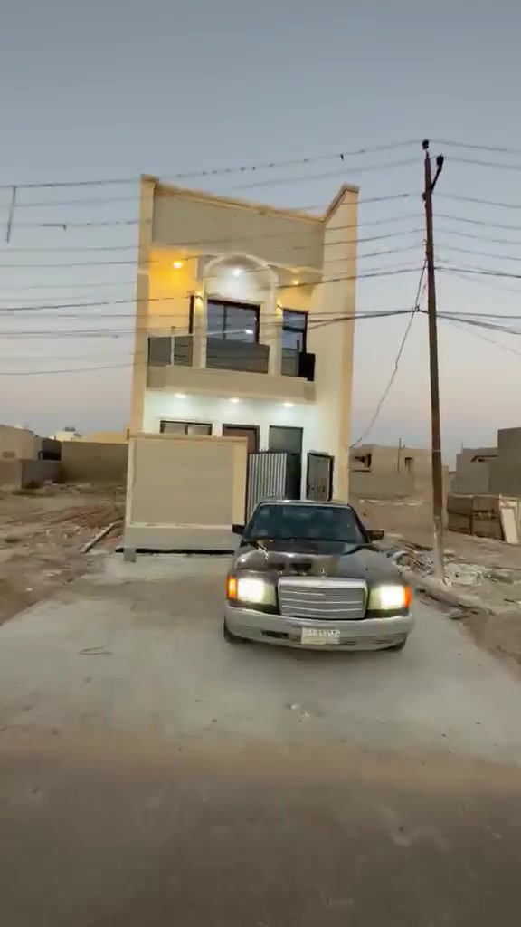دار سكن للبيع
في منطقه المكاسب مجاور مطار بغداد الدولي.. خلف حي جهاد 

المساحه 100م 
واجهه 5
نزال 20
 نوع السند 
ملك صرف زراعي حق التصرف 
سنه البناء 2026
خدمات.. ماء. كهرباء . مداراس . مستوصف. مسبح دولي الخ..... 

السعر..   170 مليون قابل للتفاوض

الاستفسار... ***********

