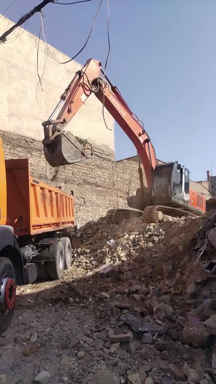 ⛔ (. لسنا الوحيدين ولكننا الأفضل.  ) $
كادر جاهز لتفليش البيوت القديمة🏡 ورفع الأنقاض
وتسليم ارض جاهزة للبناء الحديث بأسعار مناسبة لجميع 

***********. ☎️
