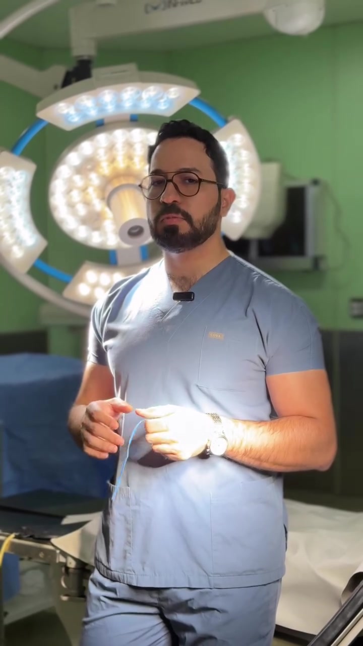 يتواجد غداً الاحد في مجمع الحامد الطبي
