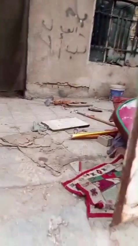 للبيع دار طابو سكني منطقة الشهداء  قرب سوق مقابل مجمع الجوادين الطبي 
المساحة ١٠٠ متر ٥ × ٢٠ عادي يترمم لان عالي عن الشارع 
او تفليش اني ابيعلك سعر ارض السعر ٨٥ مليون وبي مجال 
***********
