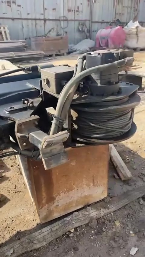 السلام عليكم شباب عندي بدي لبيع بلادي يخبل وعندي قطعه مال كرين مكاني البصره ***********
