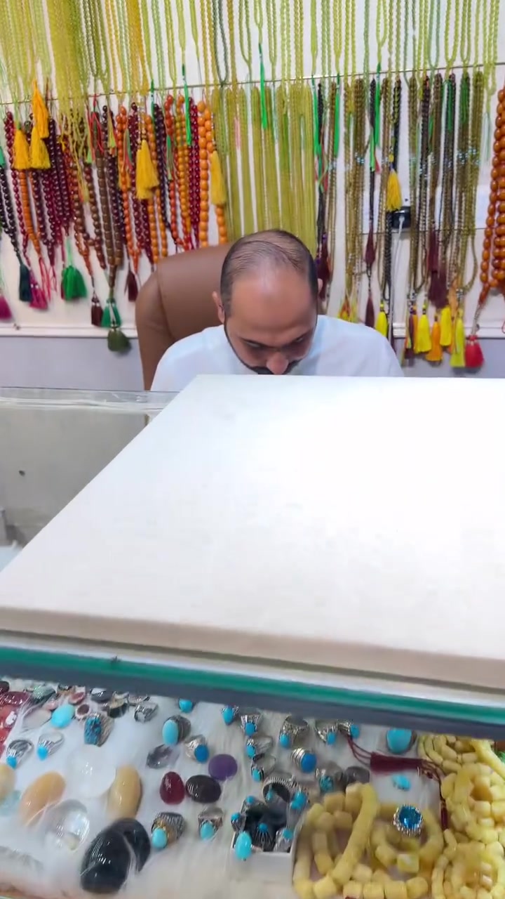 🌼🌼اللهم أعطهم ما يتمنون لنا🌼🌼
‏ النجف الاشرف سوق الكبير قيصرية ‏أحمد الشمرتي معرض نيشابور الاستفسار خاص أو الاتصال☎️((***********)) روائع الباي زهر قطعه غاية
 والروعه
