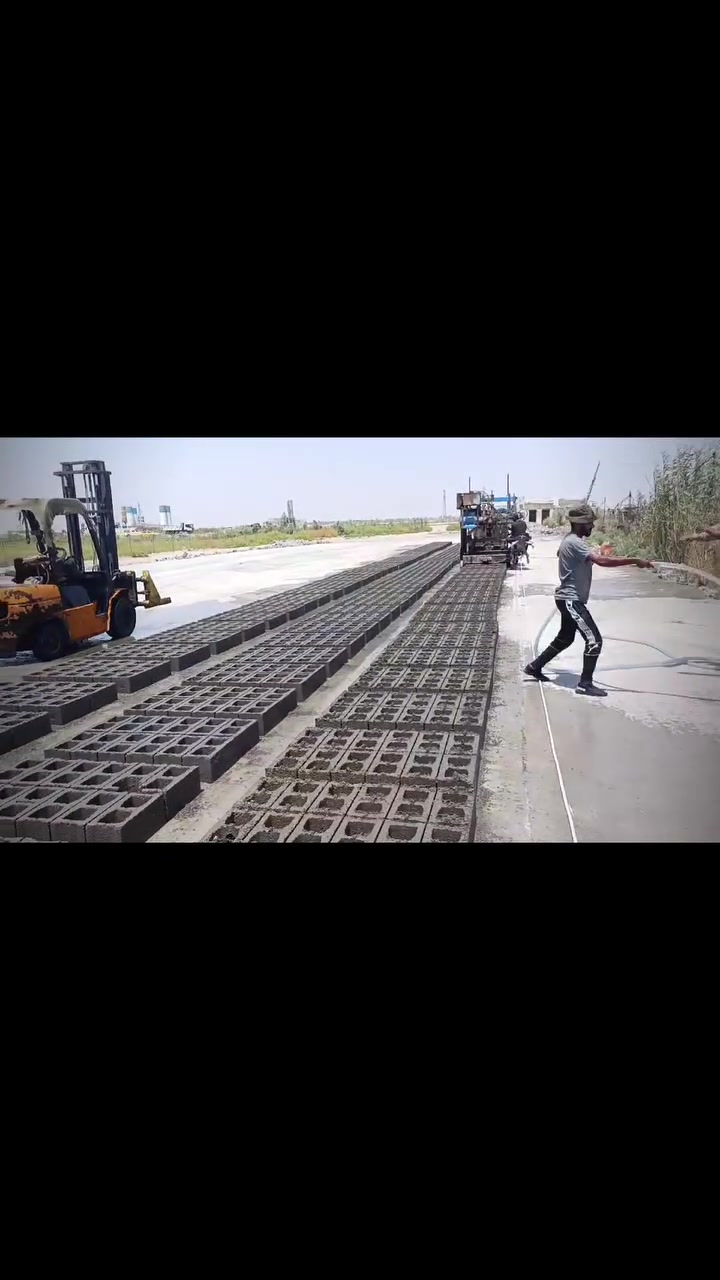 لكل من يبحث عن البناء المتين 🔨🧱
يعلن معمل بلوك شمس الصباح🌞 في الناصرية عن توفر وجبات جديدة من البلوك العالي الجودة والمكپوس بأعلى معايير الدقة.

​👈 لماذا تختار معمل شمس الصباح🌞؟

​خلطة سمنت مركزية ممتازة.

​بلوك متماسك وما يتكسر بالتحميل والتفريغ.

​التزام تام بالمواعيد والتجهيز.

​📞 للتواصل والطلب: ***********

أهلاً وسهلاً بكم في أي وقت!
