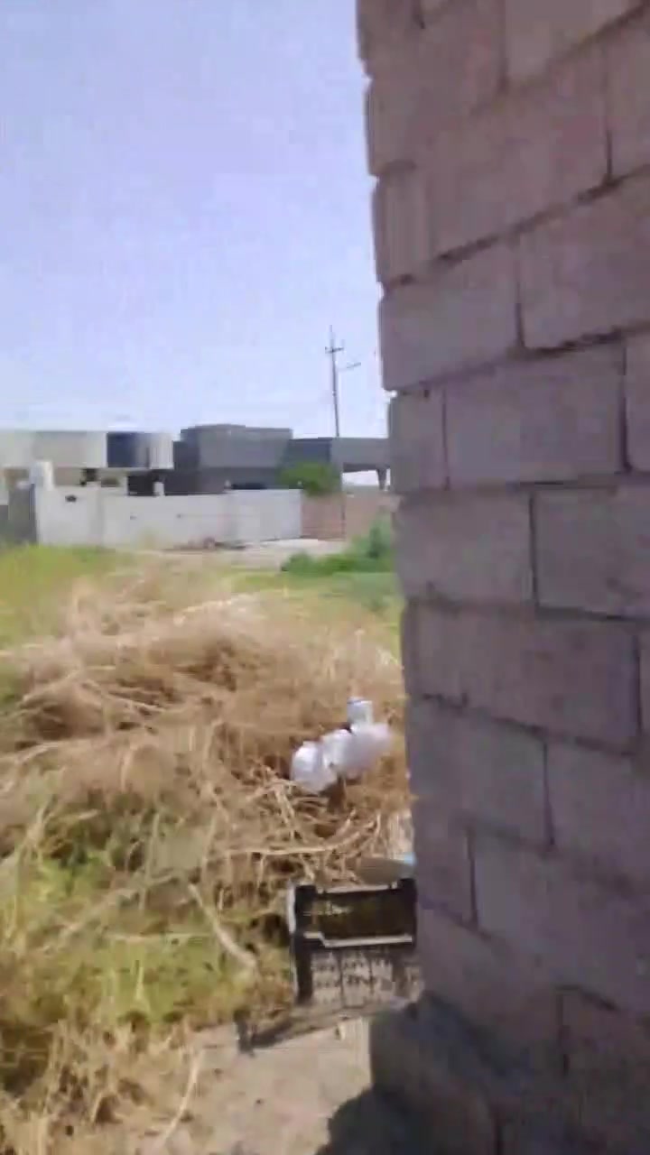 بيت مساحته200 بحي العهد للبيع الاتصال بالرقم***********
