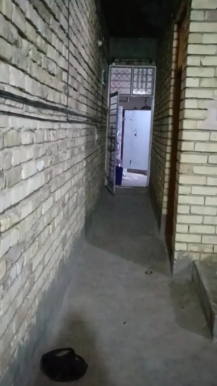 بيت للبيع زراعي سند ٢٥ مساحته ١٠٠ متر مكان البيت الزعفرانيه نهايت شارع المعهد يم السده سعره ٥٥ وبي مجال  
رقم صاحب الدار ***********
