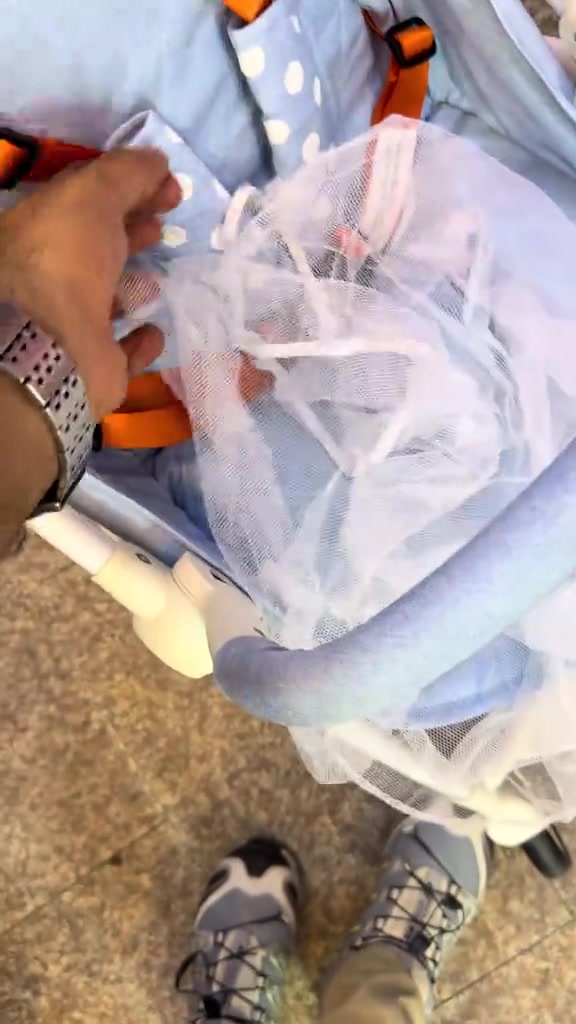 عربه اوربي اللون ولا اروع ✅ متانه وقويه جدا ✅ تايرات مفاصل قويه✅ يدات جلد✅ مضله وتول من الذبان والحشرات✅ مكان خزن ✅ تطبيكتها كلش سهله ✅ حزام امان امن جدا✅ للتواصل:***********📲 يوجد توصيل لكل العراق🇮🇶#سجاد_سيد_عصام 
