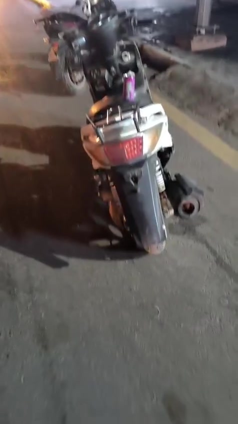 سلام عليكم سكنس فخل طلاعات موديل ٢٠١١ ستان كهربائي درجه كهربائيات كله شغاله ما بيه اي نقص واوراقه موجود سعره ٥٥٠ وبيه مجال مكاني بغداد شعله حي جودين يم جسر خطيب وتساب ***********
