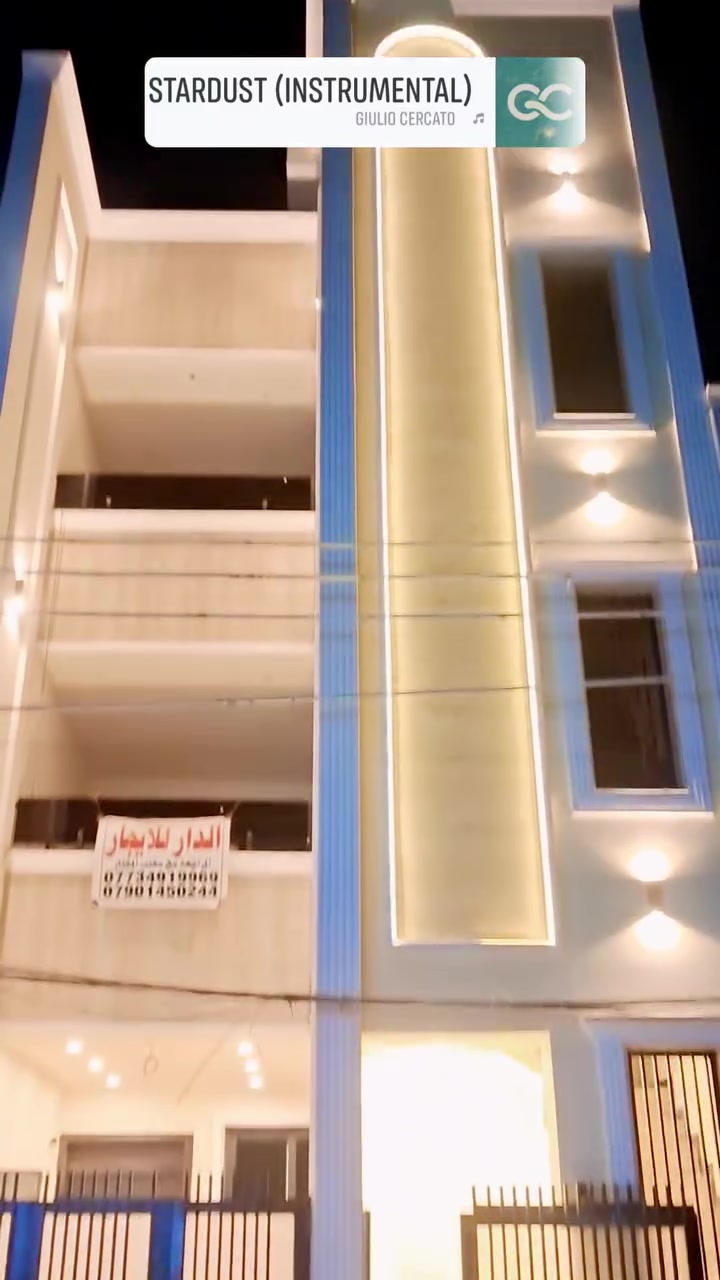 🏠 #للايـــجـٰــآر___في___السيـديـه 🏠
 وحده سكنيه ٢٠٠ متر مودرن غير_مسكون زيرو
 #طابق اول__ #وطابق ثاني 
كل طابق مدخل خاص وباب خارجي خصوصية تامه
يحتوي على كل طابق مدخلين باب قاصه للمداخل شبابيك المنيوم مانع الاتربه 
صاله ومطبخ و٣ غرف نوم وصحيات +سخان +ماطور
الموقع مربع الاقتصادين 
📱______________  ☎️ 
للاستفسار #مكتب_المختار_للوساطه_العقاريه
اتصال +واتساب 📞 📱 
***********

