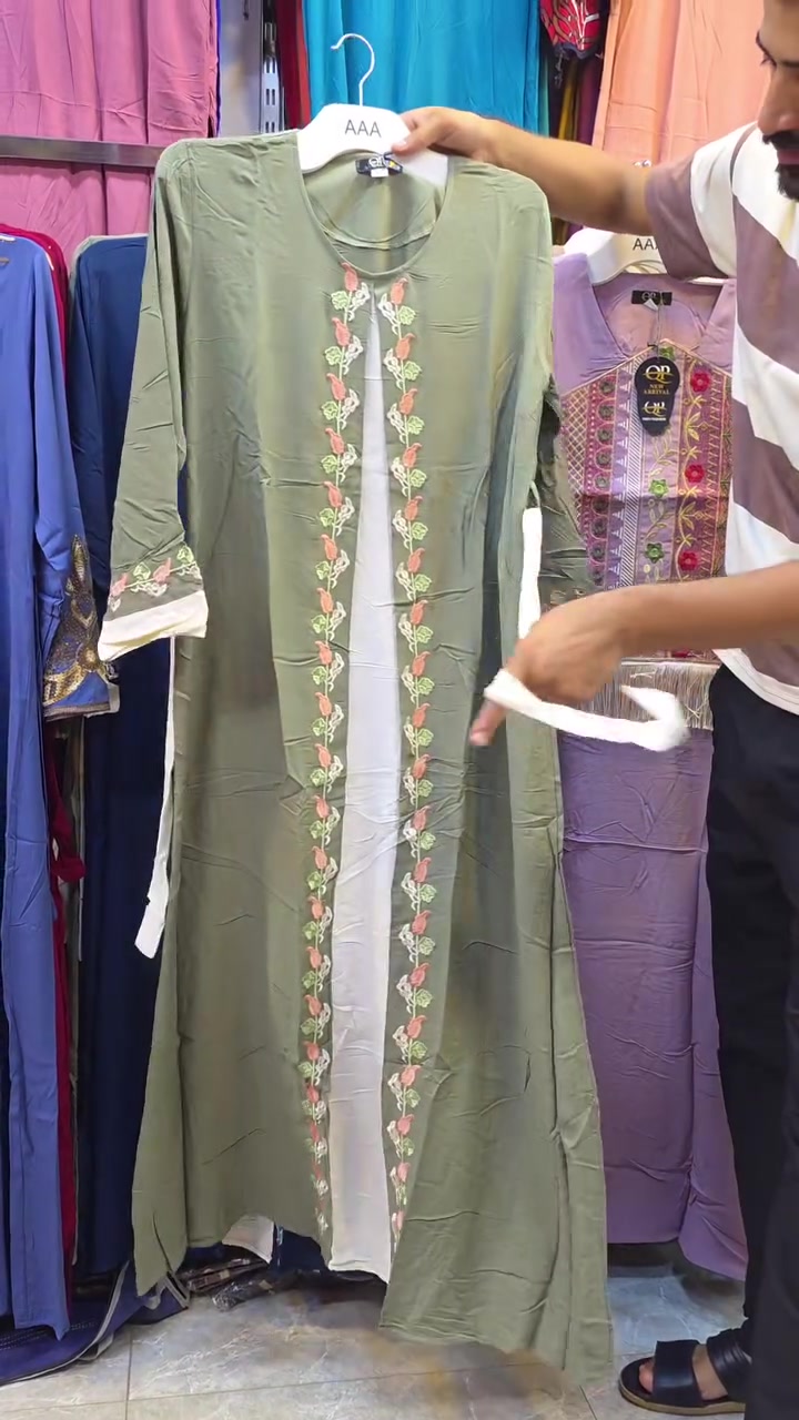 كلابية للن❤‍🔥
 وزن 60_100 كيلو 👍🏼
سعر القطعة ( 10.000 ) الاف فقط 
متوفر توصيل لكل محافظات العراق 🚗
للطلب واتساب ***********
العنوان: ديالى/ بلدروز /حي العصر
