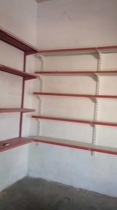 رفوف • بروانه • ١٠٠متر