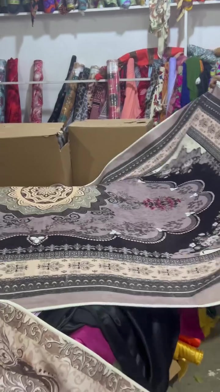 سجادة • قياس ٢.٣م