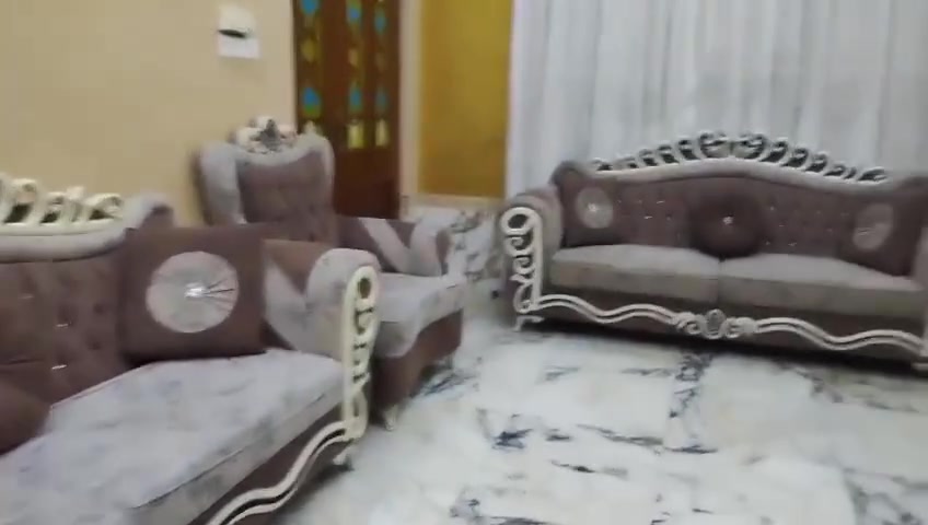 للبيع طخم ونص (مو طخم واحد ) تركي الله شاهد ابد مو هذا السوكي تركي درجه اولى جديد مابيه اي ضرر وقوي 
الاستفسار عن السعر ع هذا الرقم ***********
بيه واتس
