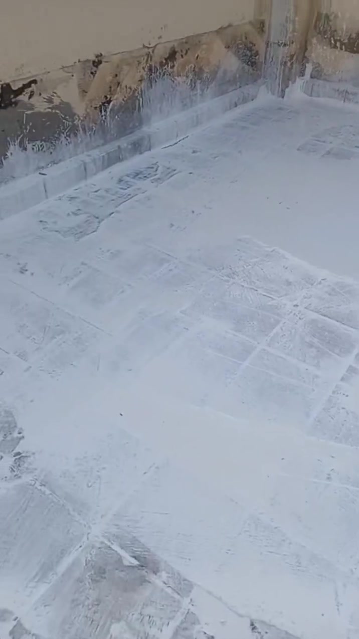 سطح نفطي • عازل • روف كوت