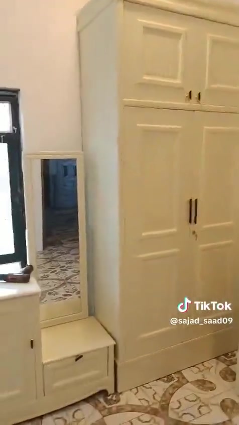 معمل ومعرض حازم الامي الغرف الزكام جميع مدلات حسب الطلب يوجداقصاد العنوان مغربه شارع سوك رقمي الدليل ***********
