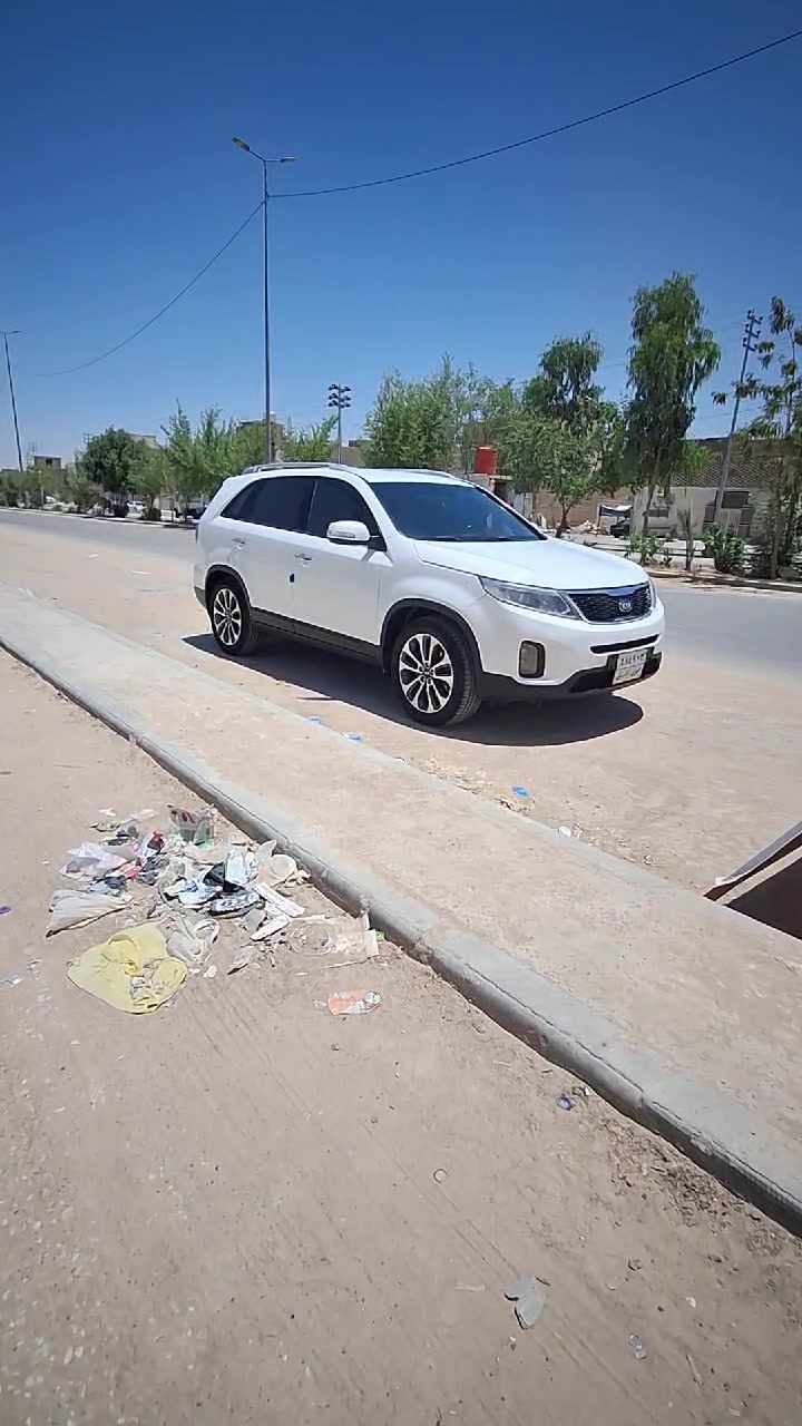 السلام عليكم سورنتو للبيع سياره كفاله عامه محرك اربعه سلندر حجم المحرك 2400 سياره كفاله عامه السعر 140 قابل للتفاوض*********** موديل 2013 مكان السياره نجف الاشرف