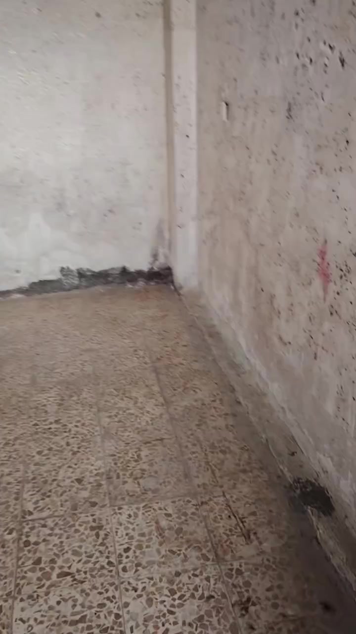 شقه بغداد الجديده قريبه عل عارضه مال السوگ للستفسار ***********
