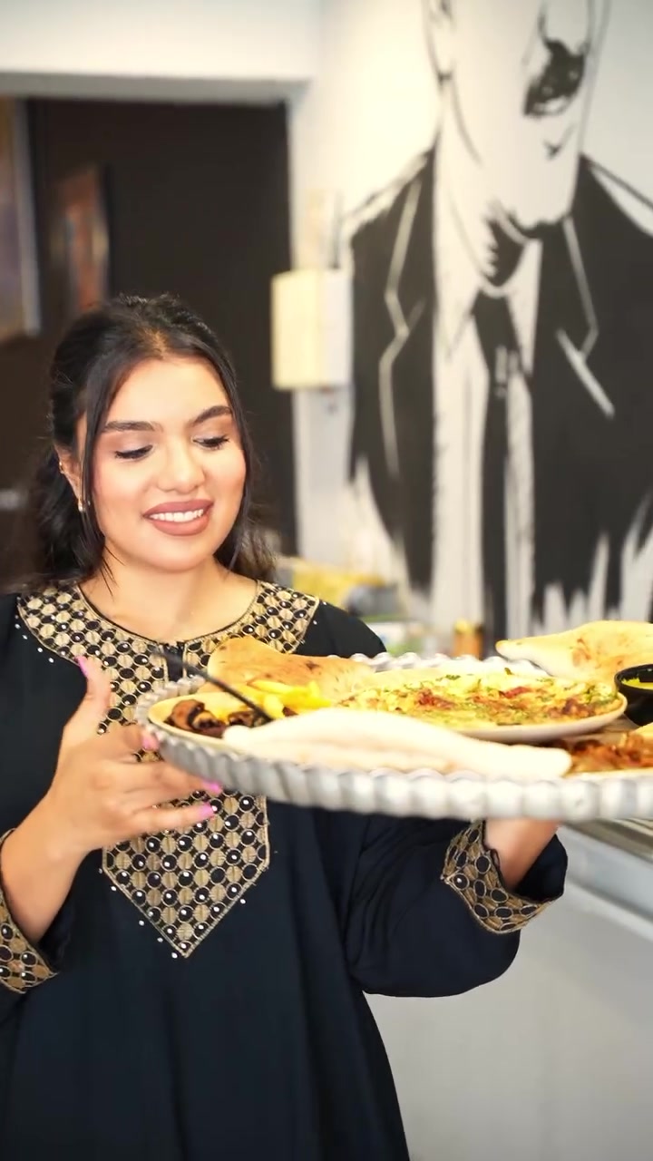 ريوگ مطعم نموشي الريوگ العراقي الأصيل ❤️🔥
…
نُقدّم أشهى الأطباق بجودة عالية 
موجودين من الساعة ال6 صباحاً 🕔 إلى ال5 مساءأ 🕔
أهلاً وسهلاً بكم | للطلبات والحجز تواصلوا معنا 📞
***********
متوفر توصيل مجاني داخل حي الخضراء
ويوجد توصيل للمناطق المجاورة 🛵
📍العنوان بغداد حي الخضراء ، شارع البصرة ، قرب اسواق رصافة
