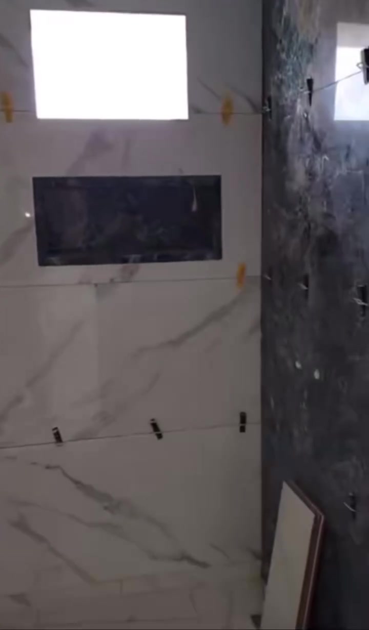 السلام عليكم كادر مصري درجه اولي تسليم مهندس ارضي وا جيداري ***********
