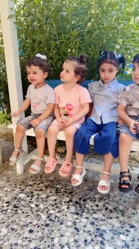 🌸 اليوم فرحتنا غير 🌸
استقبلنا اليوم أطفالنا الجدد بكل حب وفرح، ورحّبنا بيهم بين أهلهم وناسهم في روضة ملاك الكوثر التعليمية 💕🌈
أهلاً وسهلاً بأحبابنا الصغار، نورتوا روضتنا بوجودكم، وإن شاء الله تكون أيامكم ويانا مليانة فرح، لعب، تعلّم وذكريات حلوة 🥰🎈
شكرًا لثقة أهالينا الغالين، وثقتكم هي أجمل دافع إلنا حتى نقدم الأفضل لأطفالكم ❤️
أهلاً بأطفالنا الجدد… نورتونا وكبرت فرحتنا بيكم 🌷
التسجيل مستمر ويانا
العنوان الحسينيه قرب الجسر فرع أسواق خنجر رقم *********** يوجد دوام صباحي ومسائي
