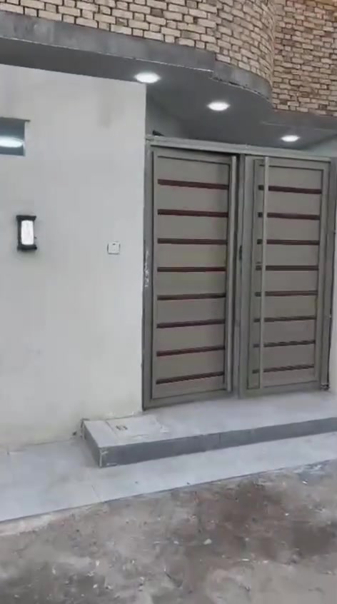 دار للبيع زراعي العنوان شارع السفينه قرب مدرسة الواثق 
المساحه 140متر بناء درجه اولى الاستفسار *********** اوخاص
