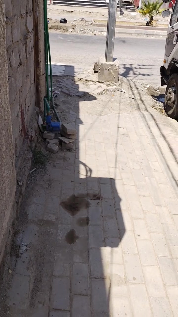شقه للايجار تفاصيل داخل القيديو ديوانيه حي العسكري شارع الوگفه قرب صيدلية البدويه ***********
