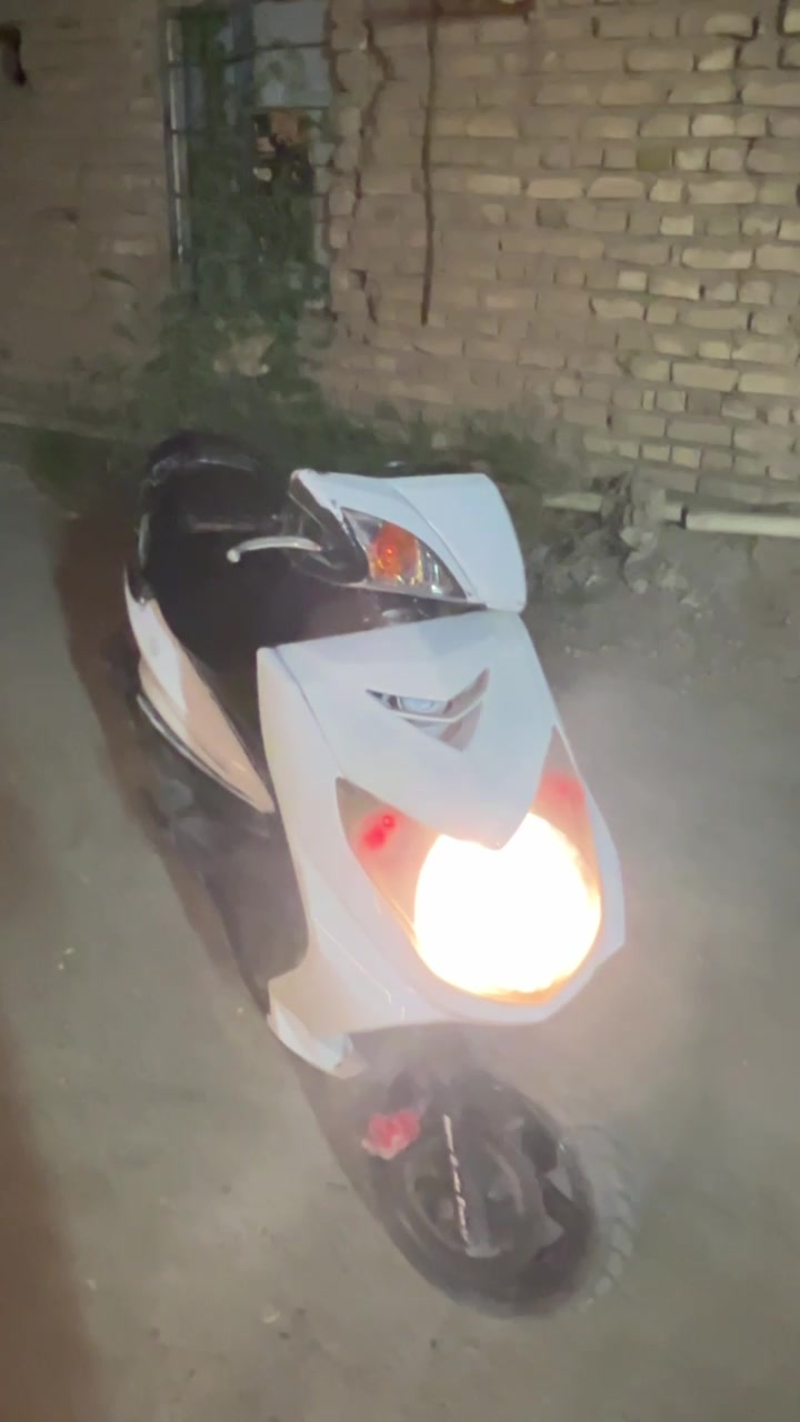 سلام عليكم سكنس فحل 140 كابريتر الدراجه خير من الله و الدراجه بلاديه جيب فيتر و افحص الدراجه نكره سلف كهربائيات شغاله مكاني بغداد الشعب  و السعر المطلوب 500 و بيهه مجال للتواصل عله الرقم ***********