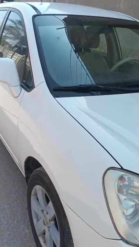 كارنز ٢٠٠٩ خليجي مكفوله من الضربه والصبغ مكان ديوانية جاهزه باسمي *********** و *********** السعر ١١٠
