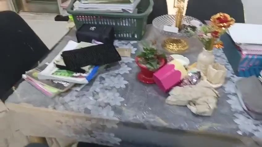 للبيع بو فروشتن
